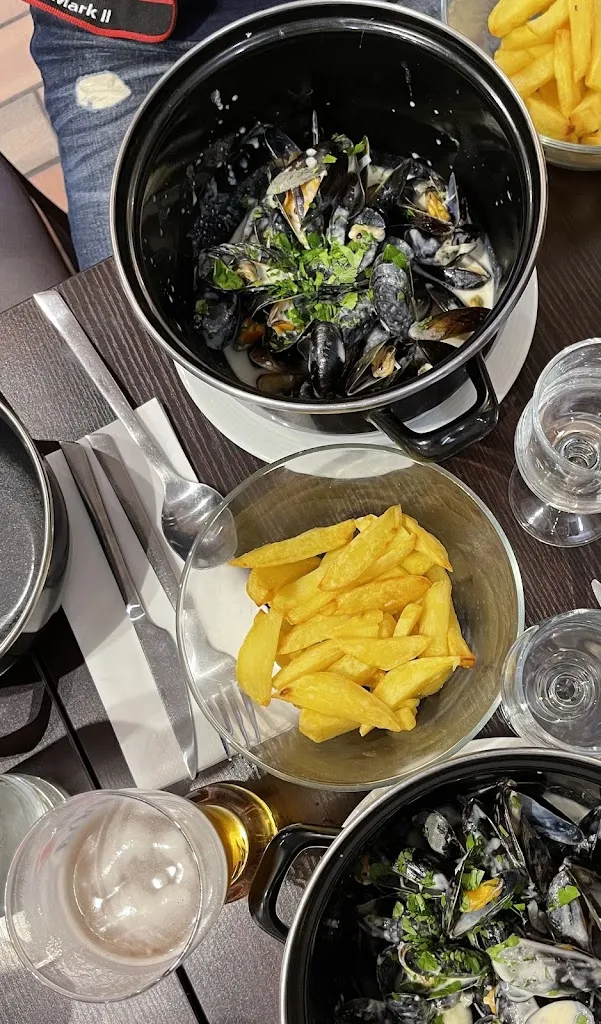 Maryna Skorostetska_LE BIENVENU_Nanterre_review