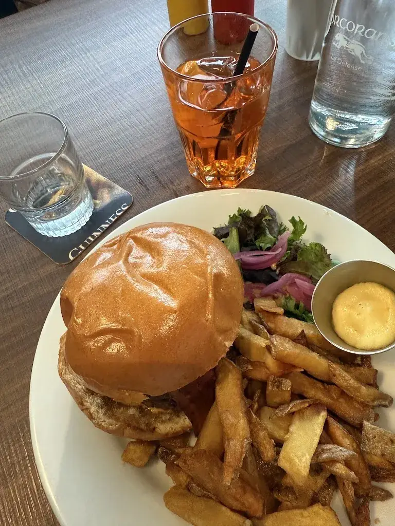 Ann Reyes_Corcoran's La Défense-Nanterre_Nanterre_review