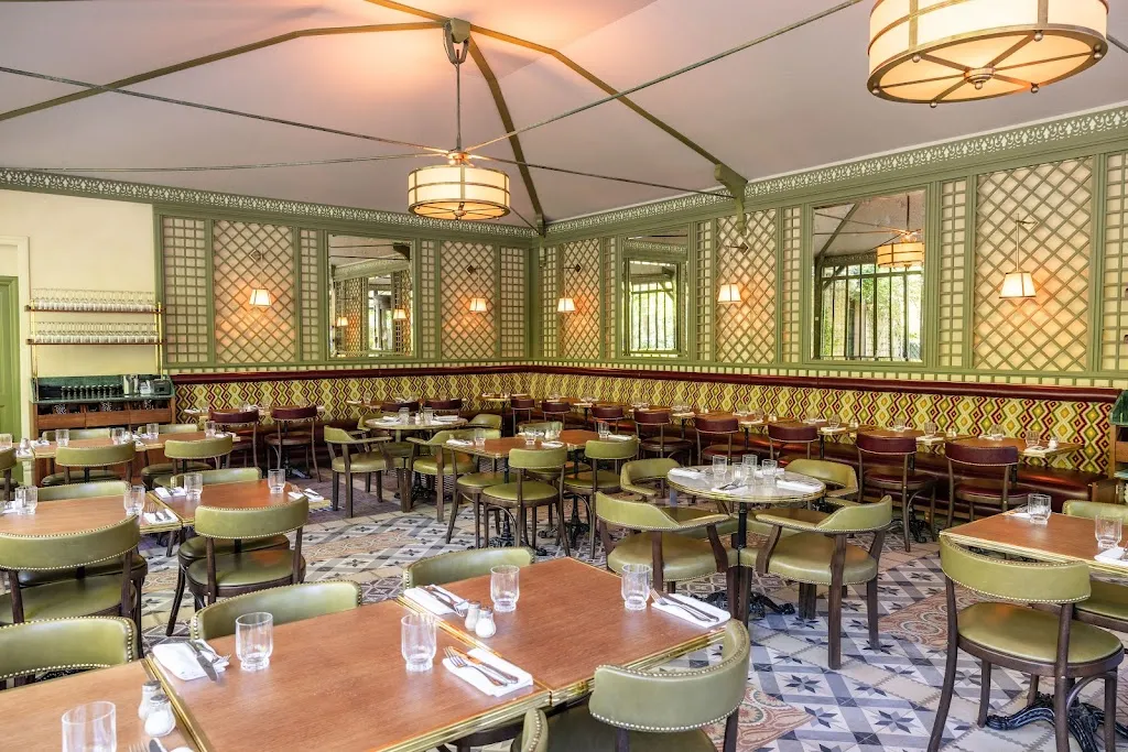 La Flottille_Versailles_slider_image_1