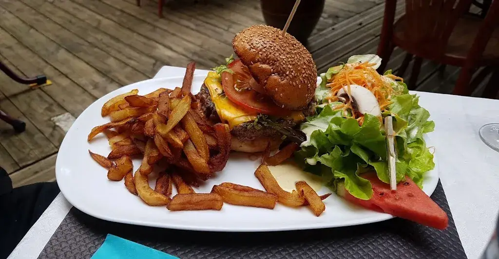 L'auberge du Pont De Dranse restaurant in Marin