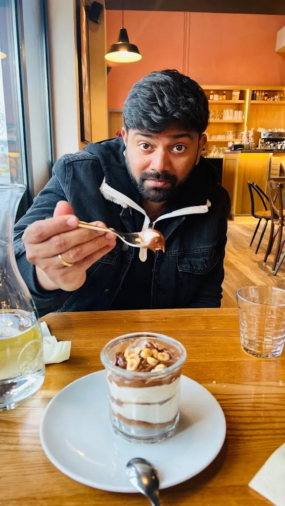 Sunil Valavala_Del Arte_Plaisir_review