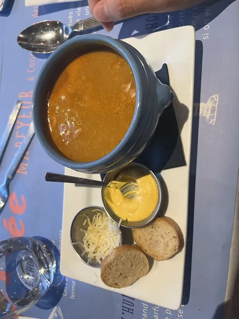 Xachro Sc. _La Criée Plaisir_Plaisir_review