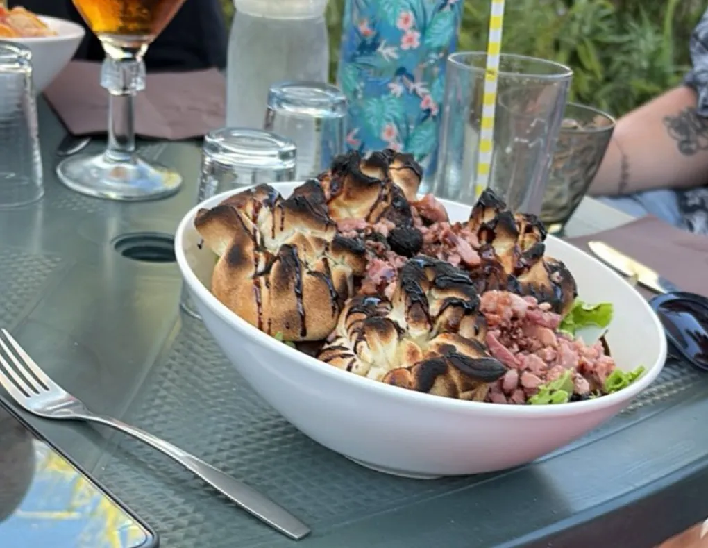 richard cury_CHEZ LES FILLES II_Rebais_review