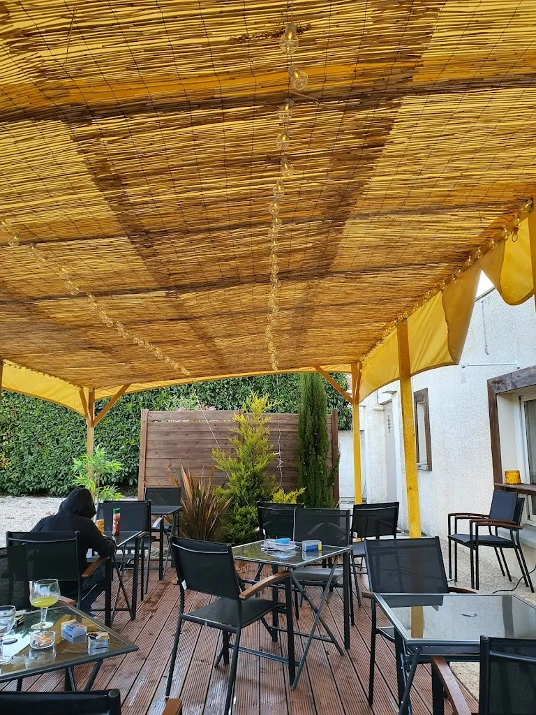 CHEZ LES FILLES II restaurant in Rebais