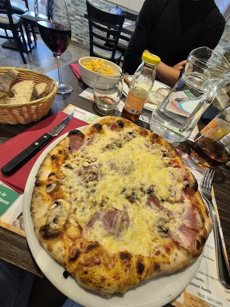 Gauthier JG_Pizzeria Restaurant La Norma_Saint-Denis-lès-Rebais_review