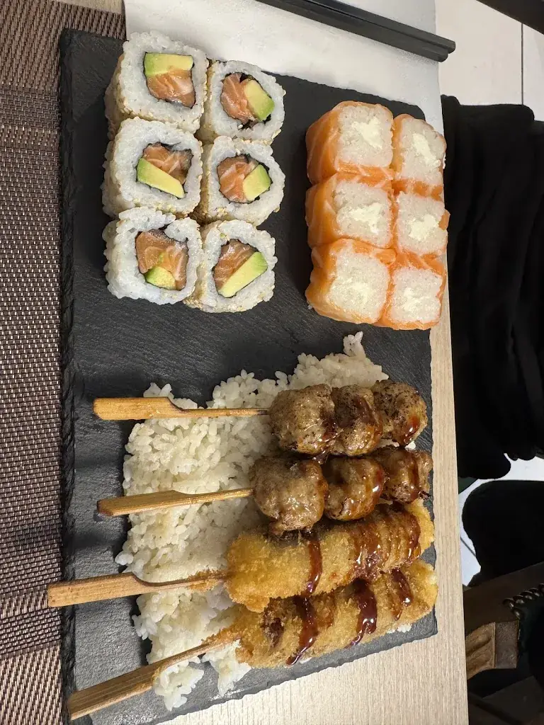 TAKEONEO SAN_Crispy sushi & wok Rozay en Brie_Rozay-en-Brie_review
