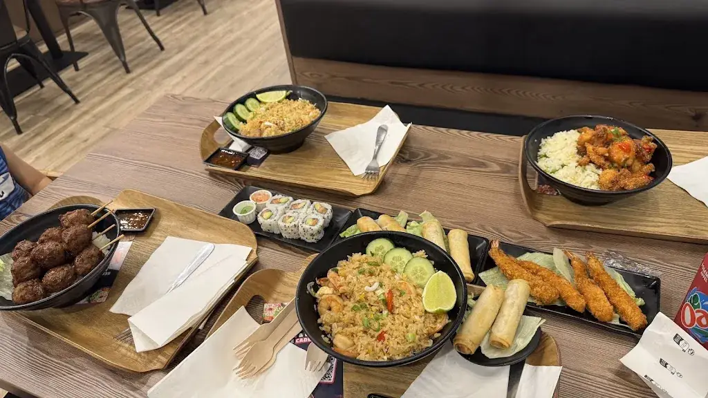 Amel Dinedane_Asian Food by Baze Pantin_Pantin_review