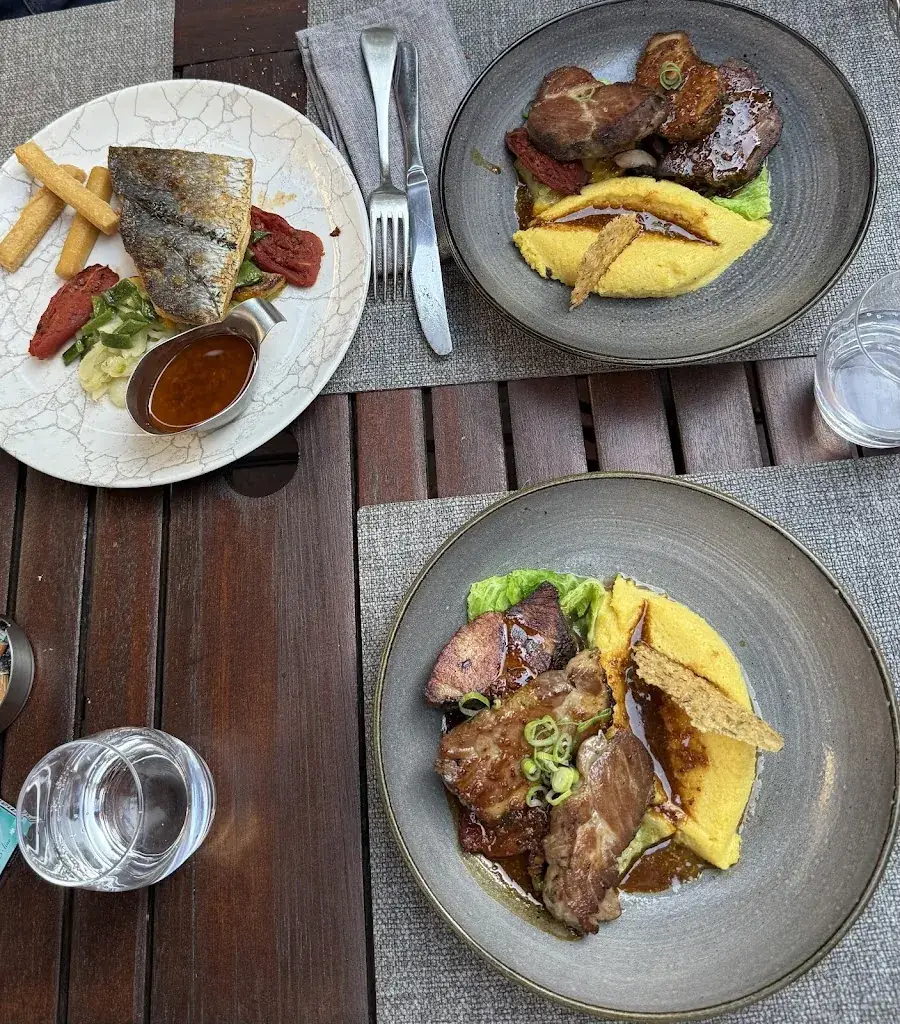 Dana Radi_Restaurant Le Muratore 