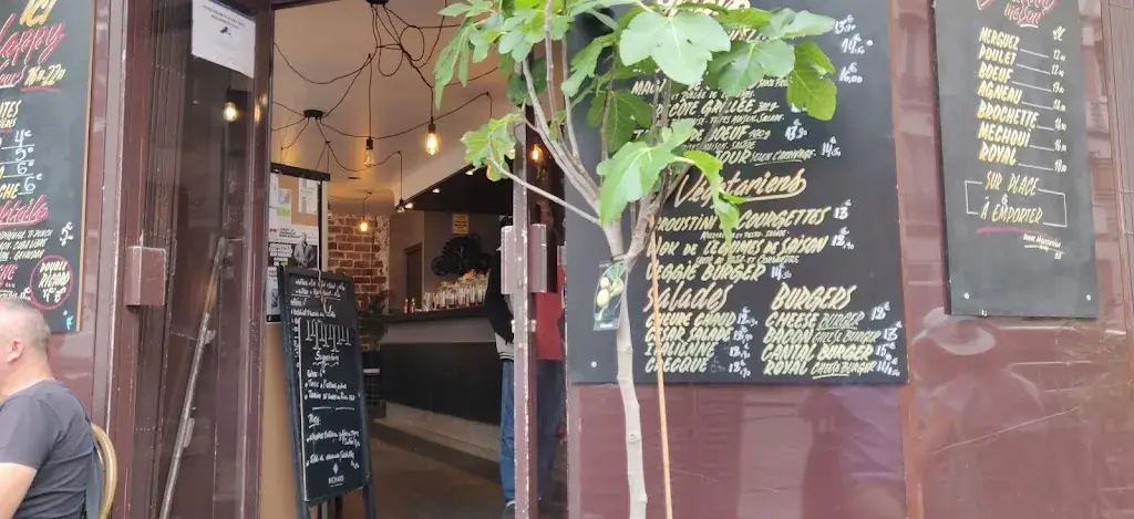 Alexander Tattersall_Le Gevaudan_Pantin_review