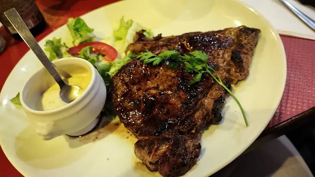 S K _Les Moulins_Pantin_review