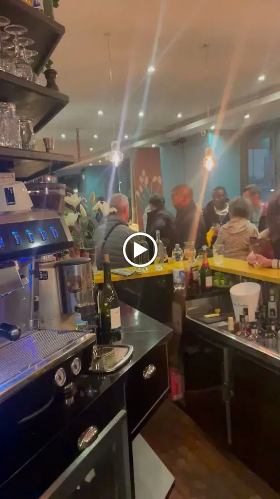 Les Moulins_Pantin_slider_image_2