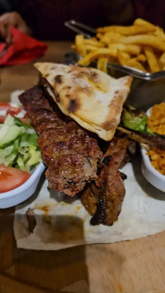 Lezz-Et_Pantin_slider_image_2