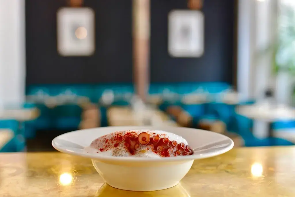 Les Pantins_Pantin_slider_image_2