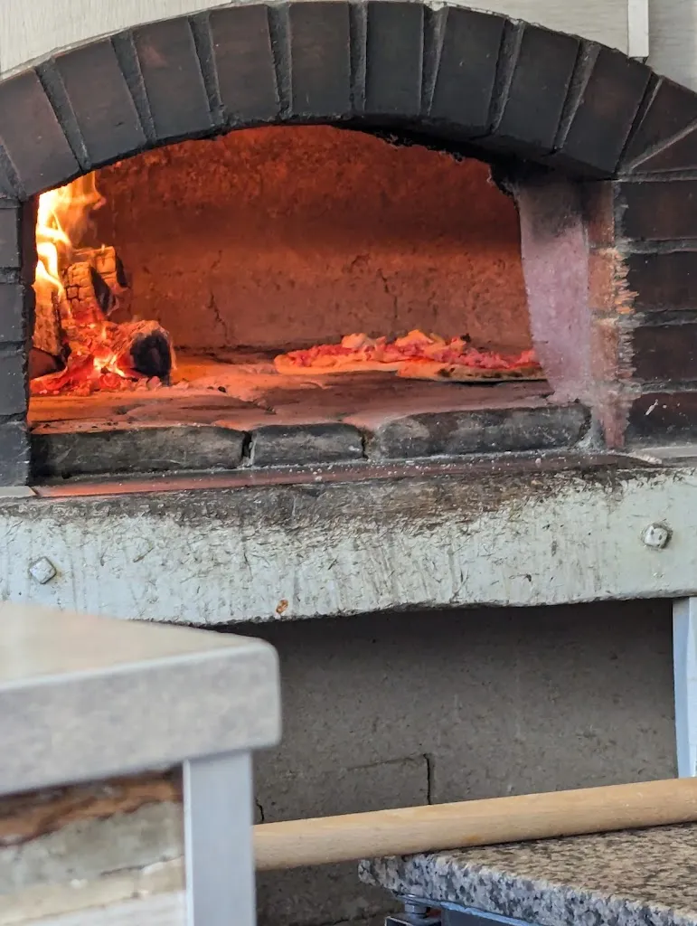 Alison Powell_Pizzeria Napoli_Saâcy-sur-Marne_review