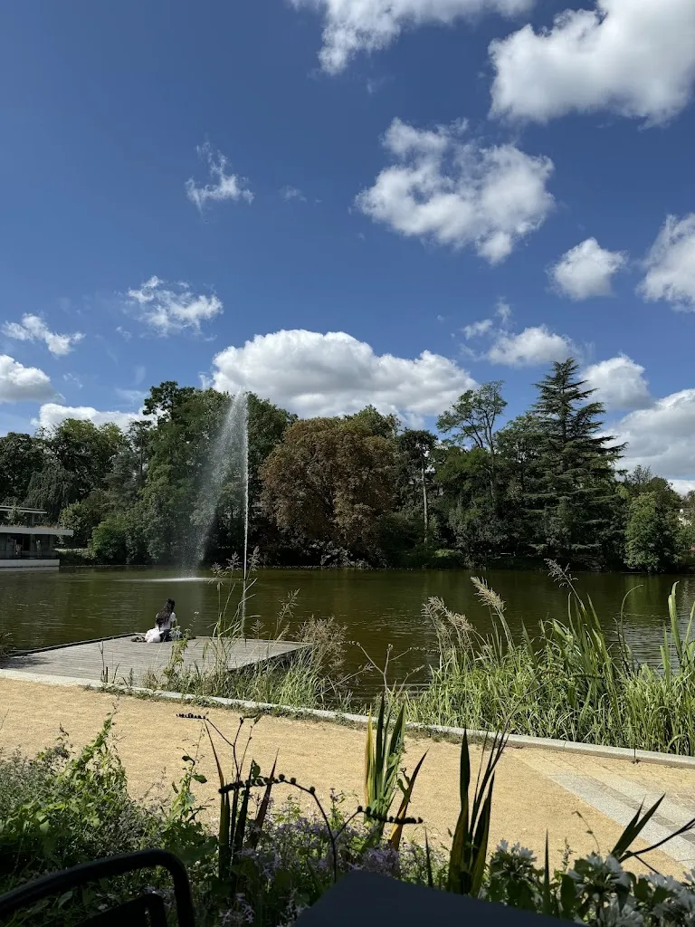 Saniya Danbay_Le Père Joseph Restaurant bar-lounge_Rueil-Malmaison_review