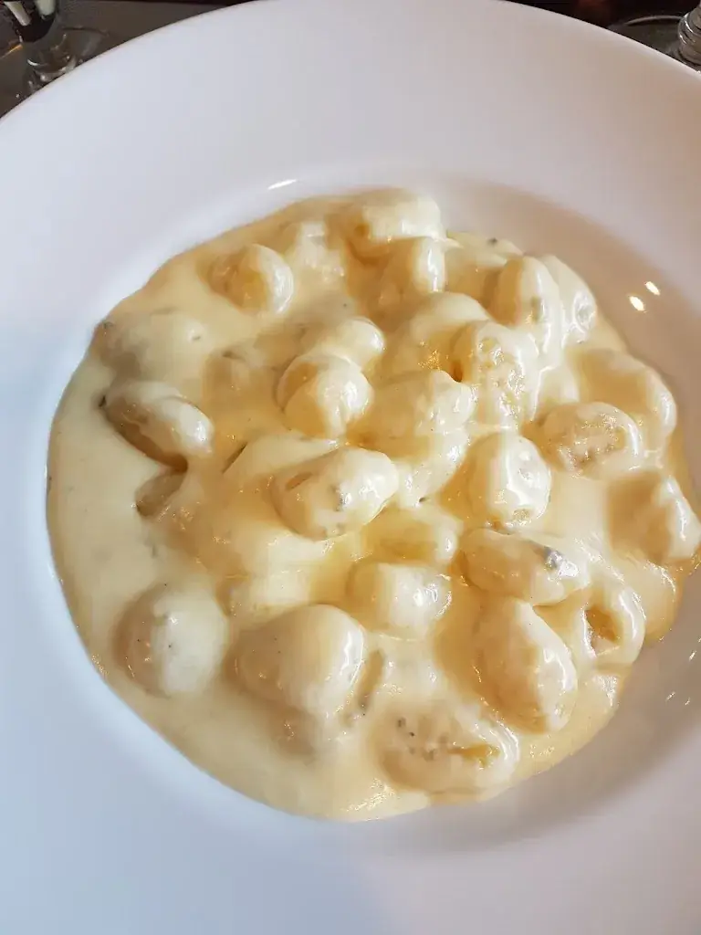 Steven_A Morena_Roissy-en-Brie_review