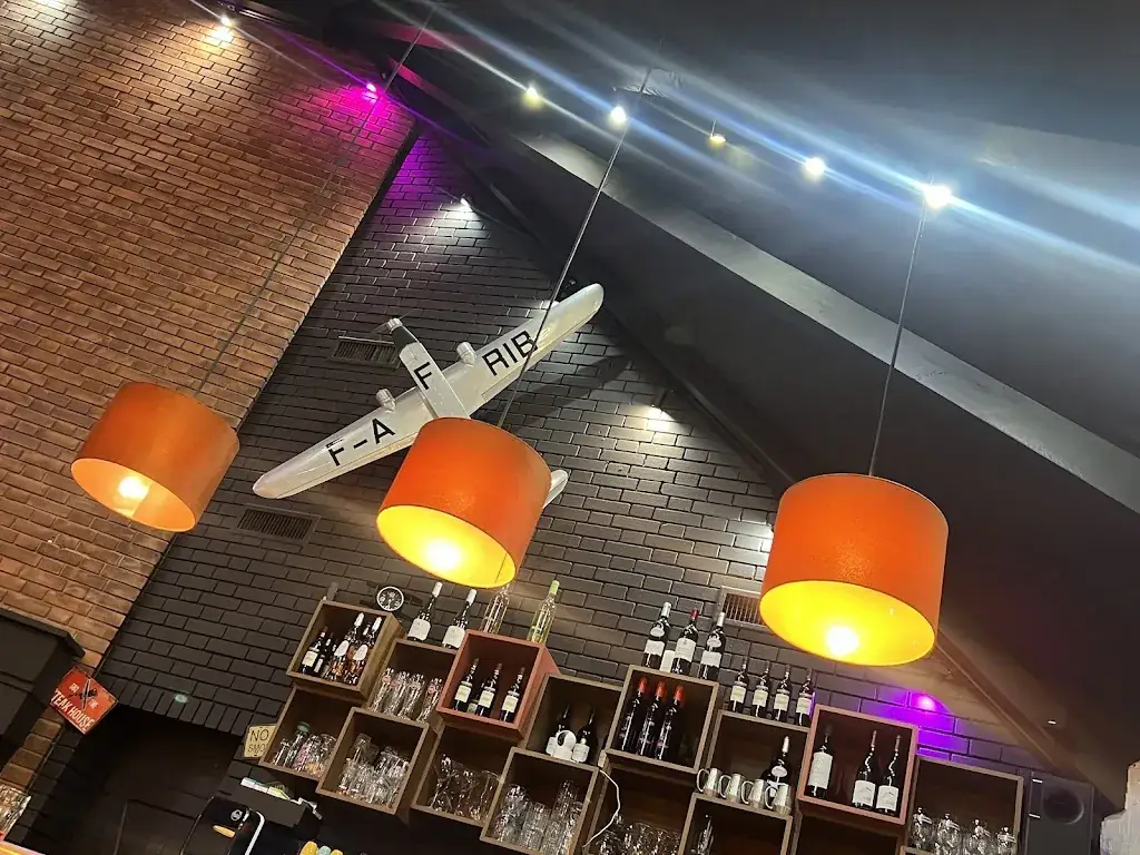 LE CAPITOLE RUNGIS restaurant in Rungis