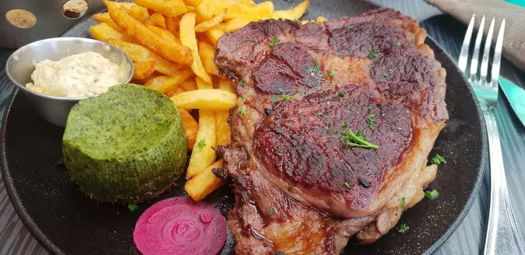 Ahmed Abulhassan_Restaurant La Ripaille_Rungis_review