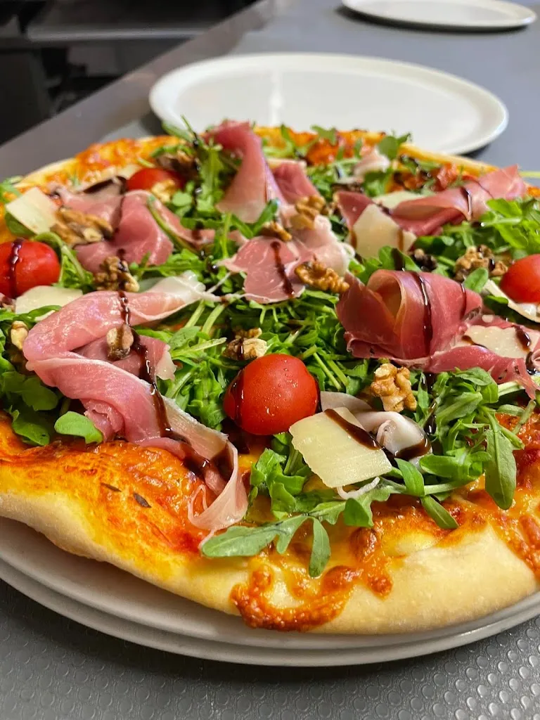 Pizzeria Chez Flo - Sagy_Sagy_slider_image_2