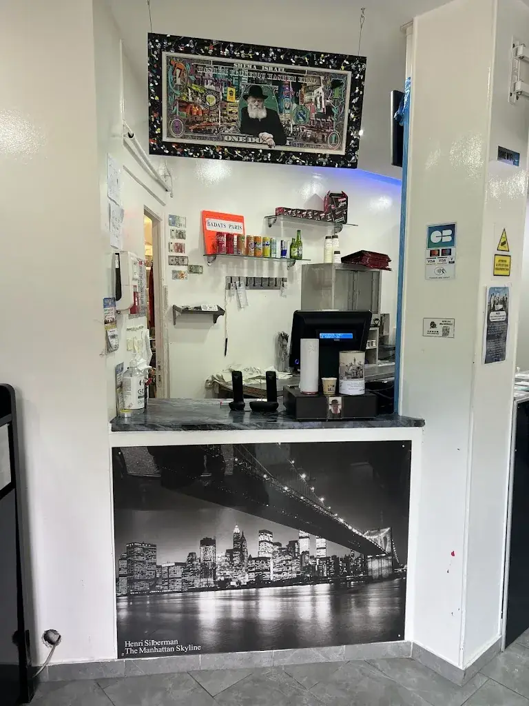 Michael AD_The Manhattan_Saint-Brice-sous-Forêt_recensione