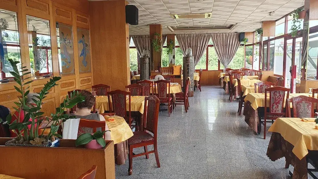 Le Porte Bonheur_Saint-Brice-sous-Forêt_slider_image_1