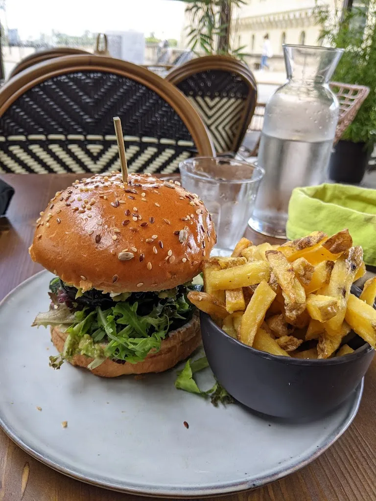 Mani_Restaurant Le Toucan - Bistrot chic et fait maison Saint-Germain-en-Laye_Saint-Germain-en-Laye_review