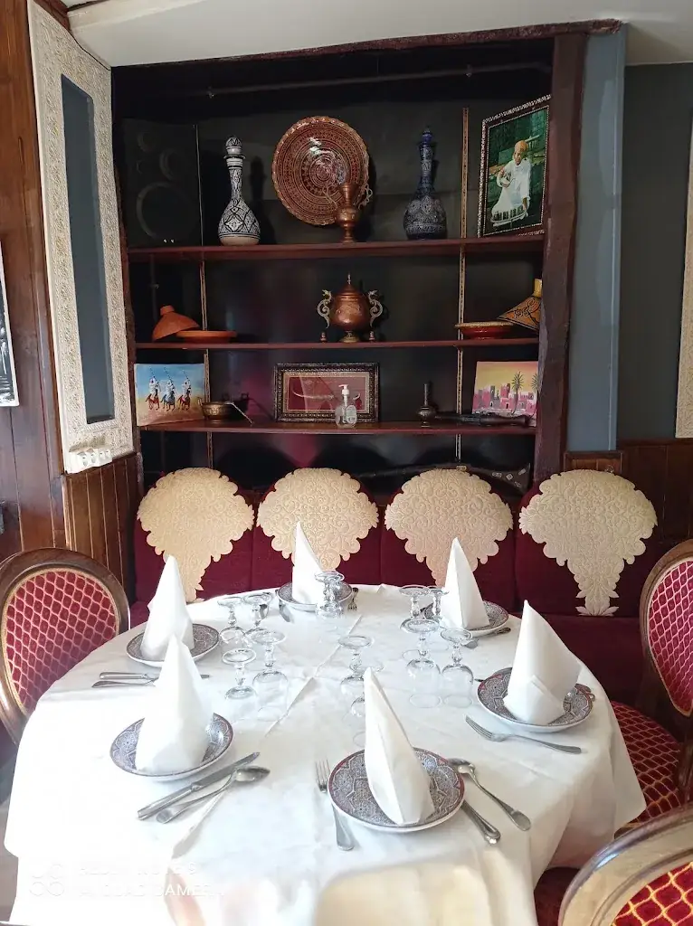 Le Palais Oriental restaurant in Saint-Chéron