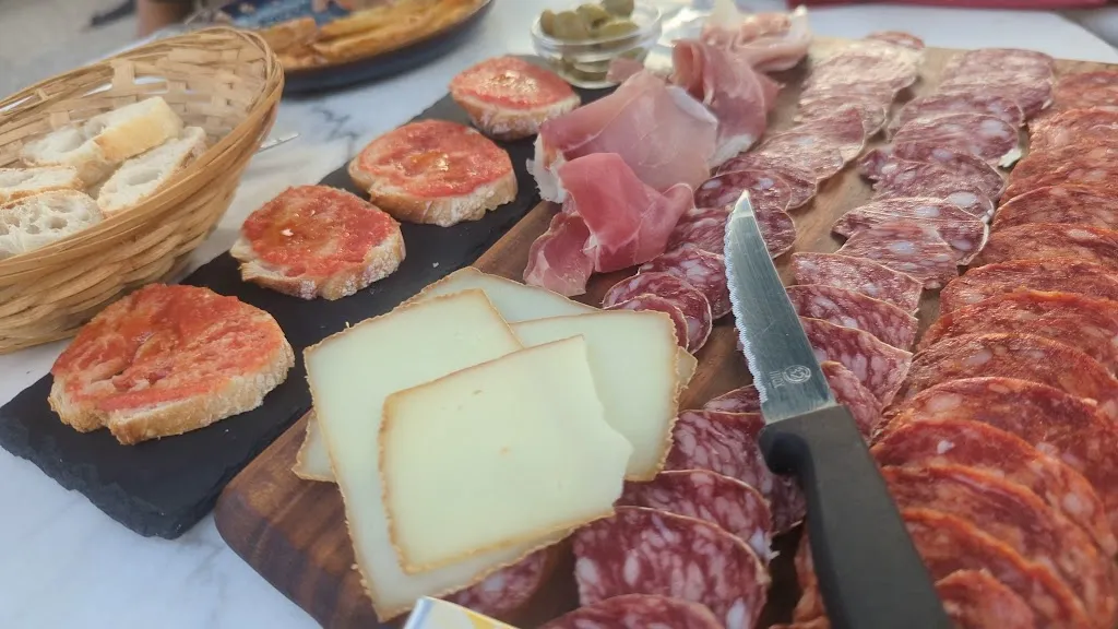 El Dorado restaurant_Saint-Chéron_slider_image_2