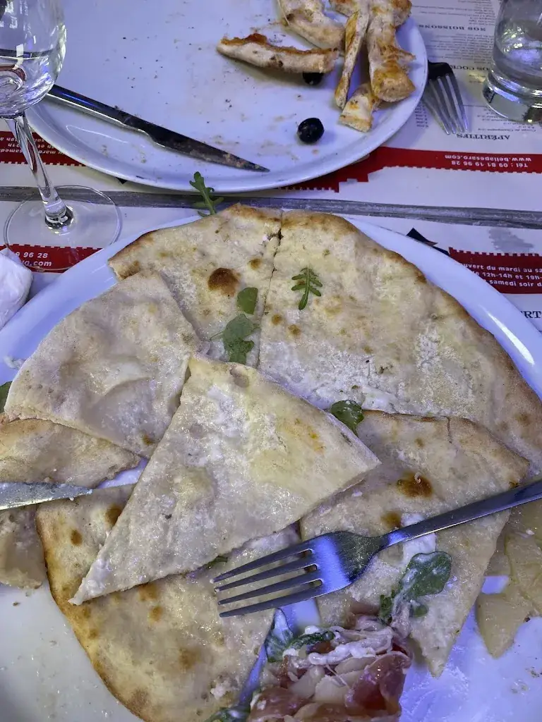 Delphine Jobert_Bella Pesaro_Saint-Chéron_review