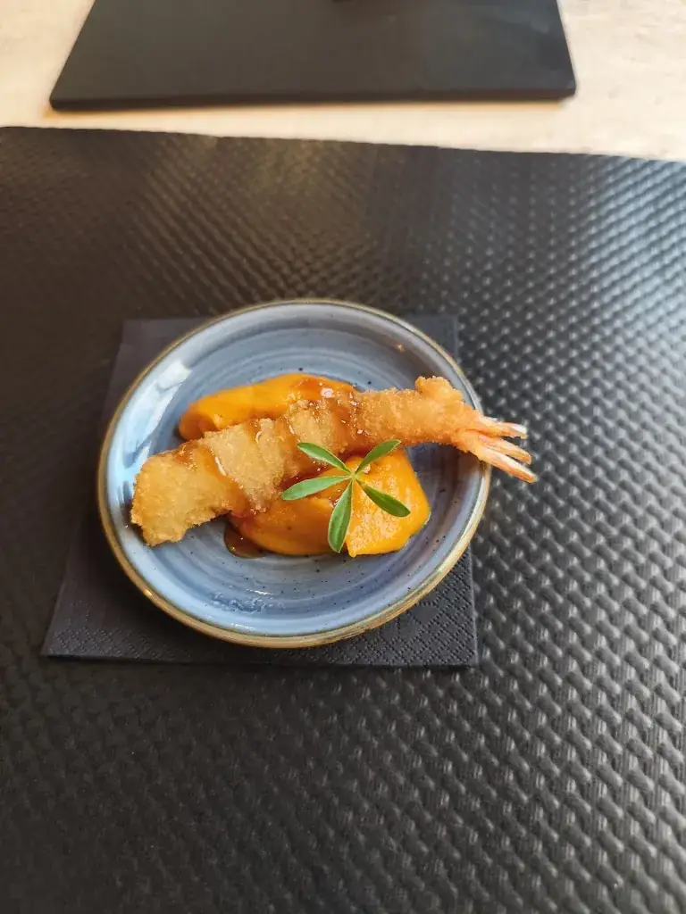 Mélissa S_A LA FAMILIA_Feyzin_review