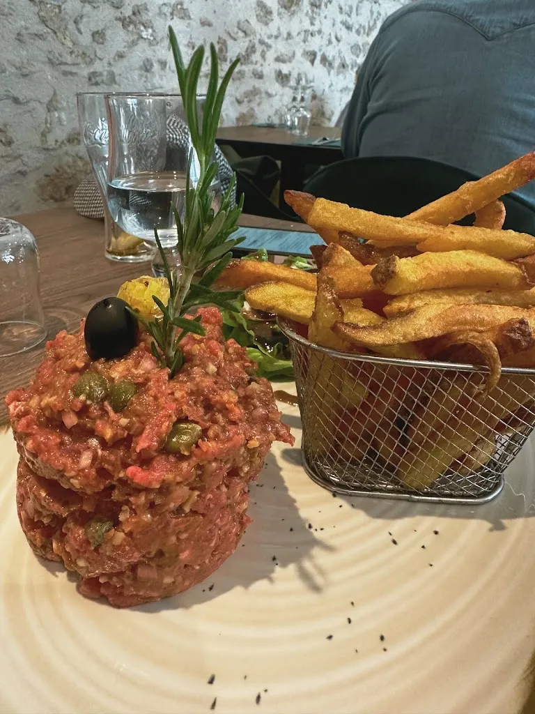 Marie Hardy_Le Rendez Vous_Saint-Chéron_review