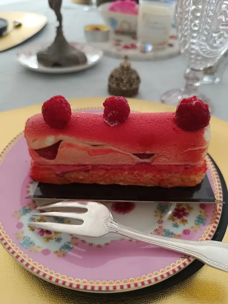 Inga Vanessa_La Boîte à Choux_Saint-Chéron_review