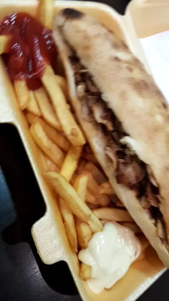 Pizza Lina Pizzeria_Saint-Chéron_slider_image_2