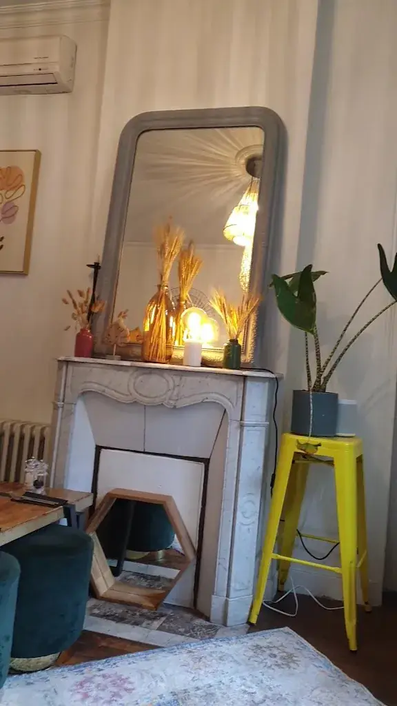 Lovebird Saint-Cloud_Saint-Cloud_slider_image_2