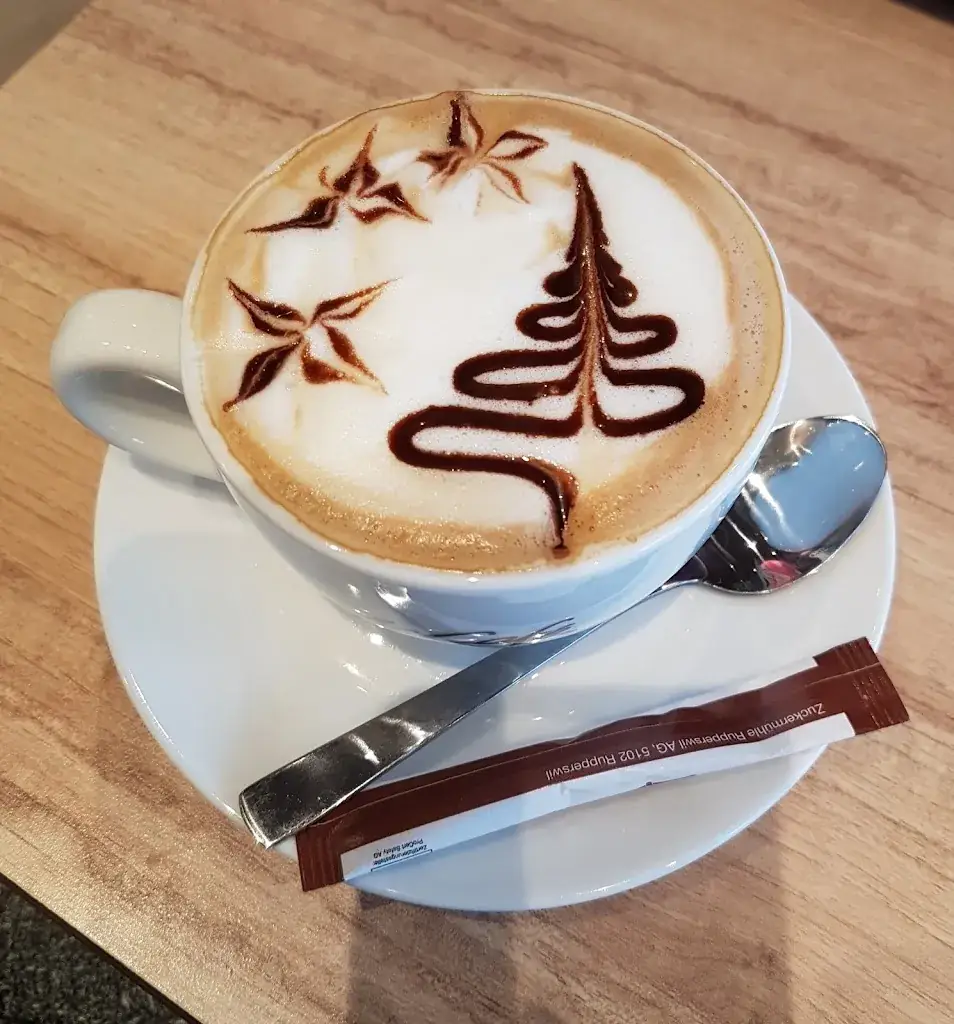 Menu_McDonald’s Restaurant_Tour-de-Trême_image_6