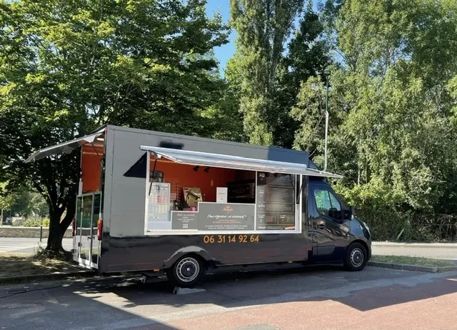 Camion Papaïolo_Saint-Germain-lès-Arpajon_slider_image_3