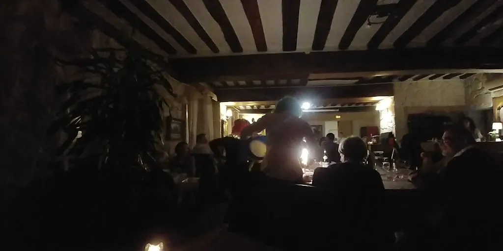 Pendragon's Oak_Saint-Léger-en-Yvelines_slider_image_2