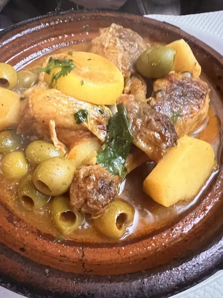 Christophe BRUN_Restaurant Couscous Tajines Grillades_Saint-Mammès_review