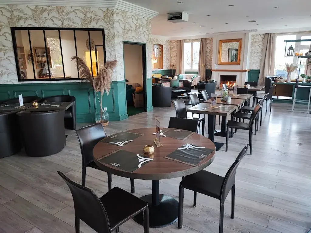 Lounge Green restaurant in Saint-Germain-lès-Corbeil