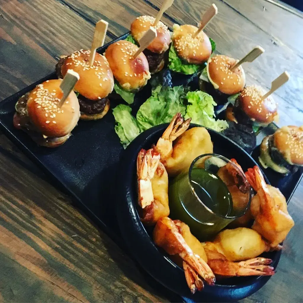 Le spot Restaurant_Tigery_slider_image_2