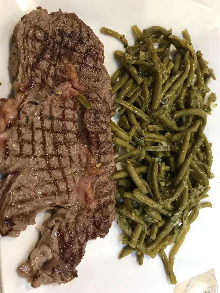 Les Secrets D'Ellea_La Méditerranée_Romainville_review