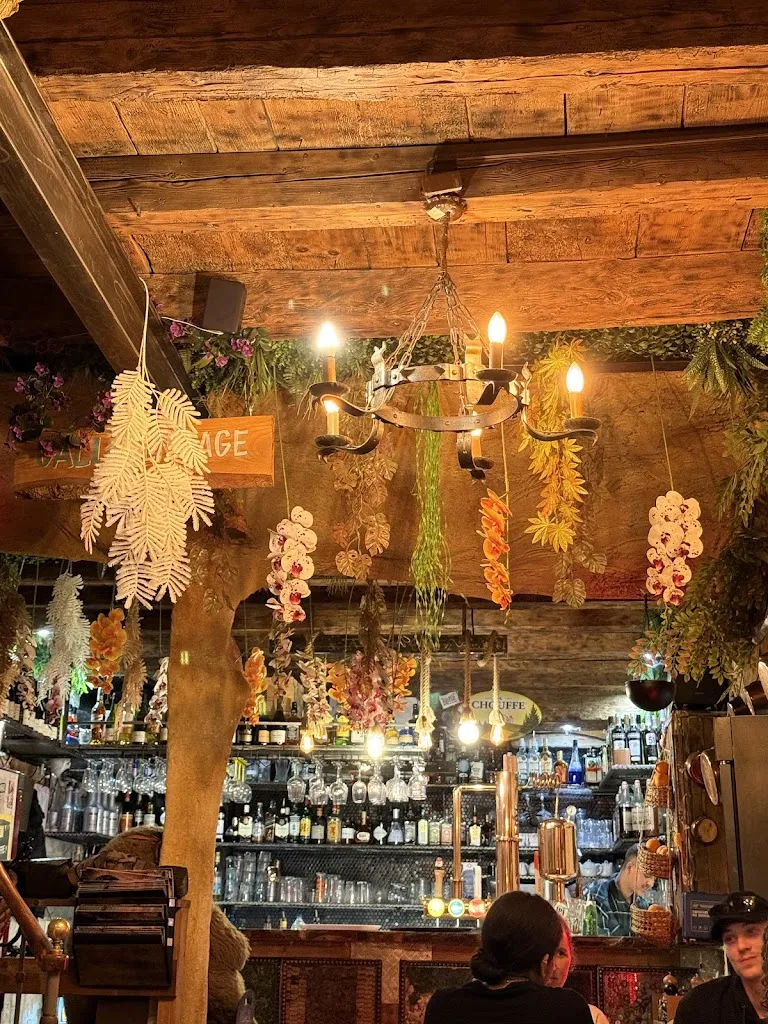 Hadi Sadaoui_Le Baroque Bar - Restaurant_Thonon-les-Bains_review