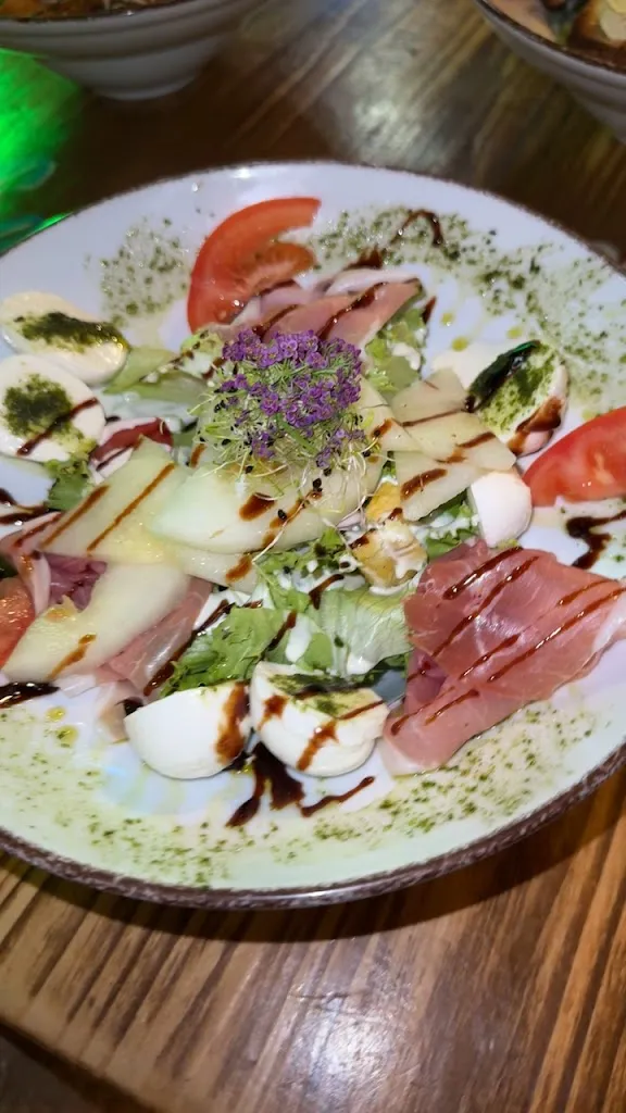 Le Baroque Bar - Restaurant_Thonon-les-Bains_slider_image_2