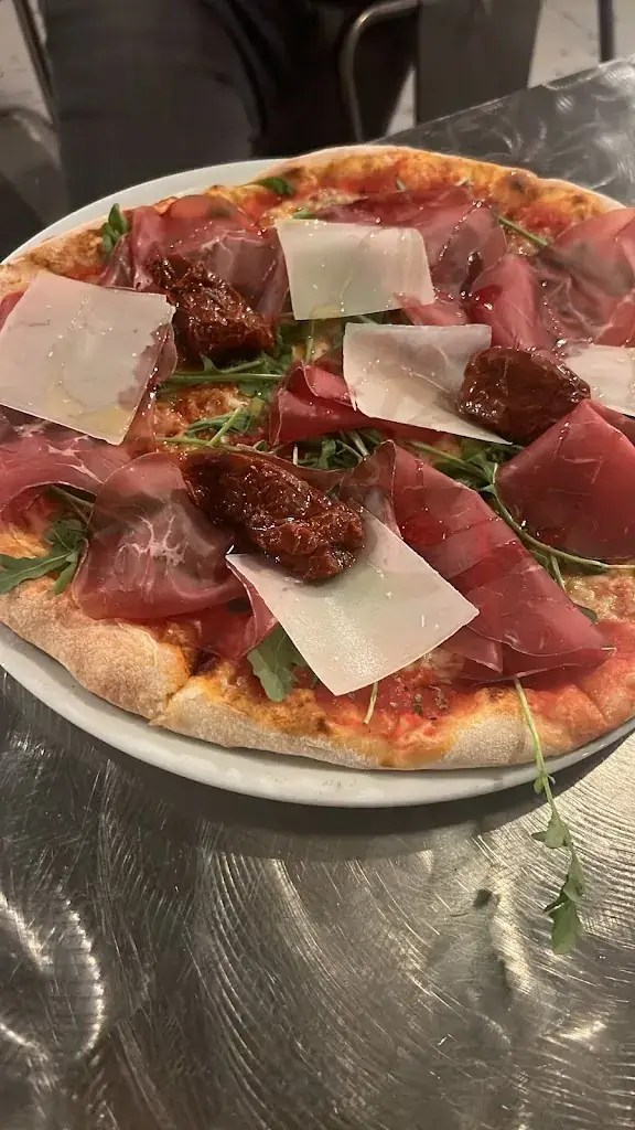 mona elbo_L’ Altra Italia_Romainville_review