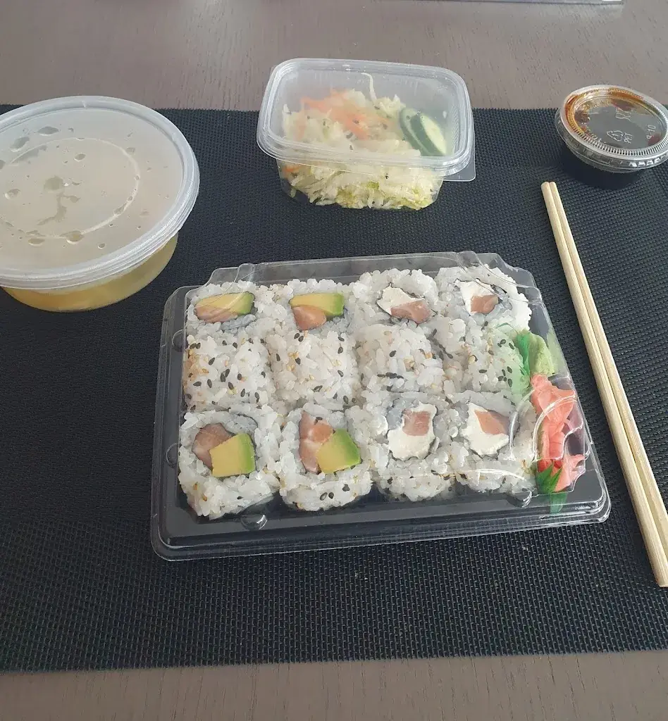 Osaka_Romainville_slider_image_3