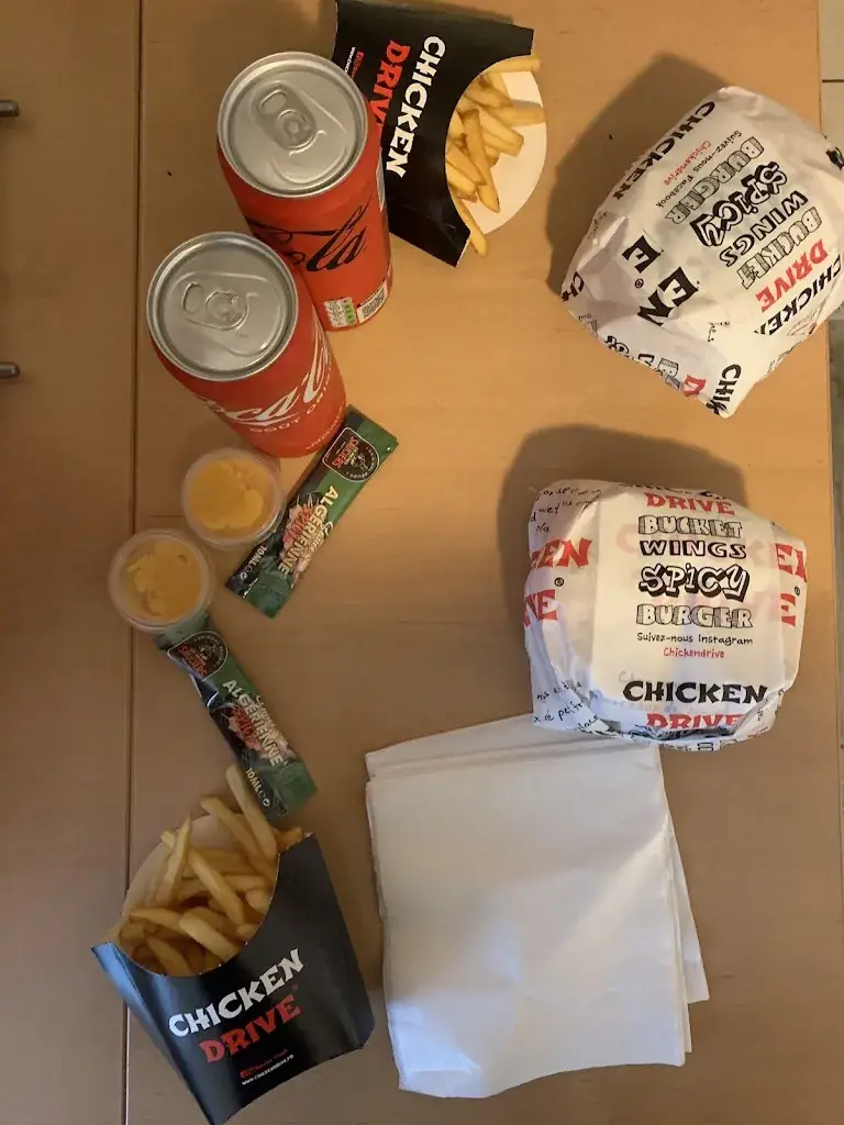 Amdjed Islam DALI_CHICKEN DRIVE ROMAINVILLE_Romainville_review