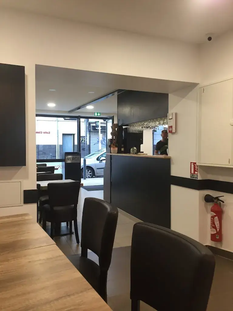 John Taylor_RESTAURANT DEM_Romainville_review