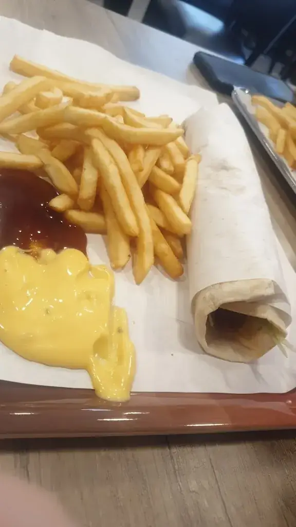 Mélanie Audonnet_RESTAURANT DEM_Romainville_review