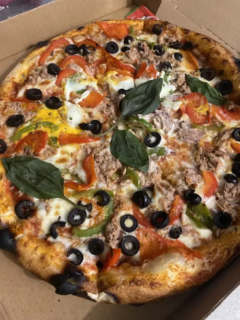 Royal Romainvil Restaurant in Romainville