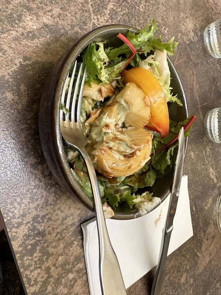 Jesse Hasenkampf_La vanne marel_Fontaine-de-Vaucluse_review